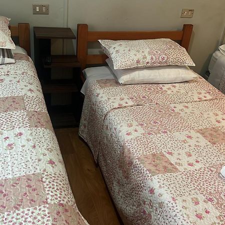 Hostal Victoria Пунта-Аренас Екстер'єр фото