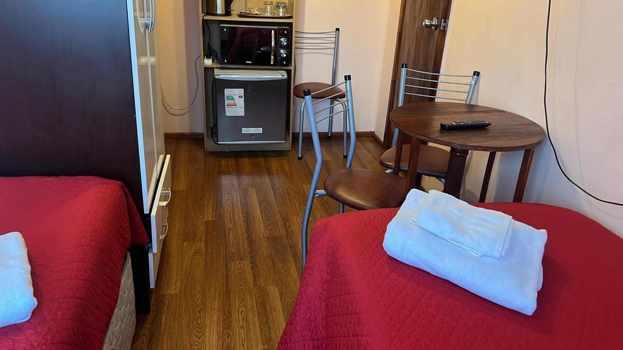 Hostal Victoria Пунта-Аренас Екстер'єр фото