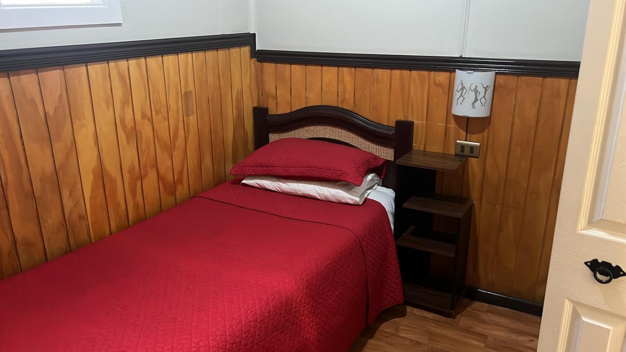 Hostal Victoria Пунта-Аренас Екстер'єр фото