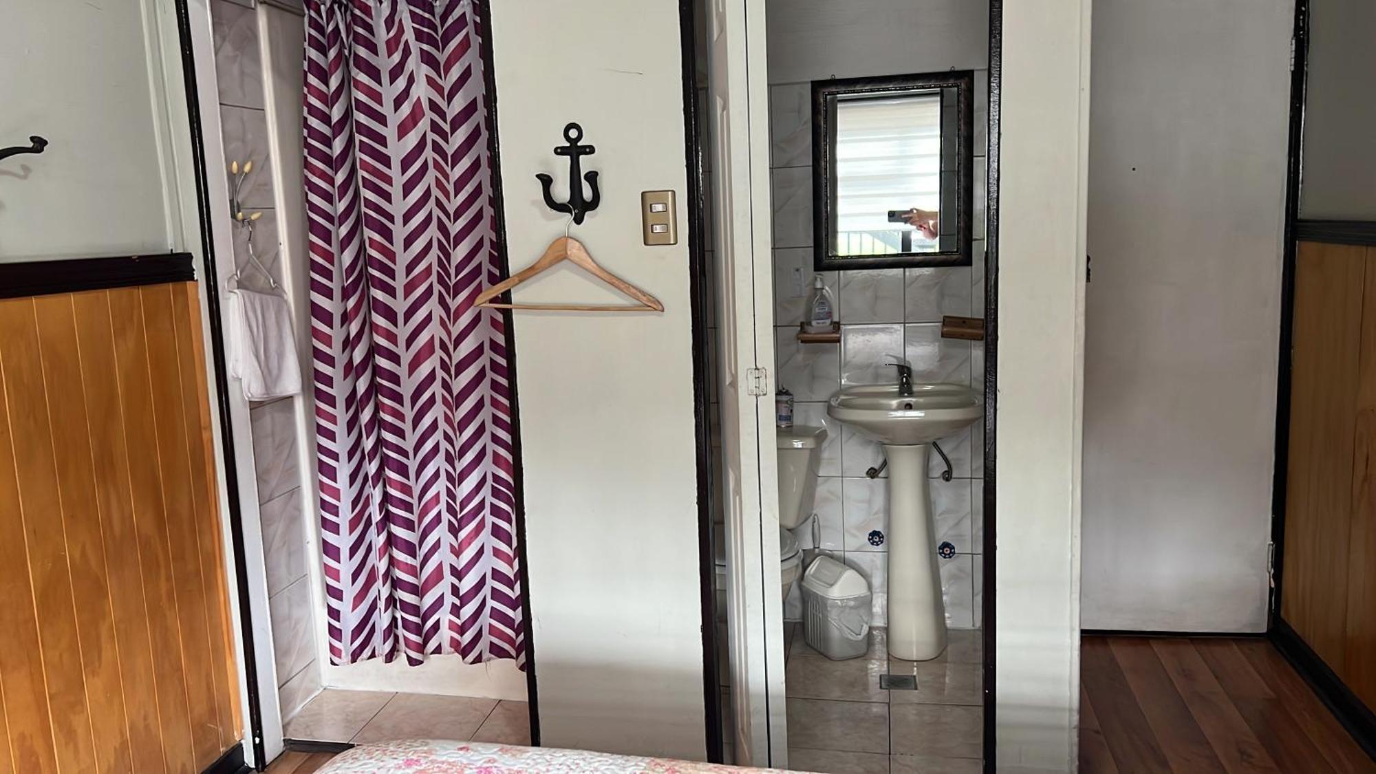 Hostal Victoria Пунта-Аренас Екстер'єр фото